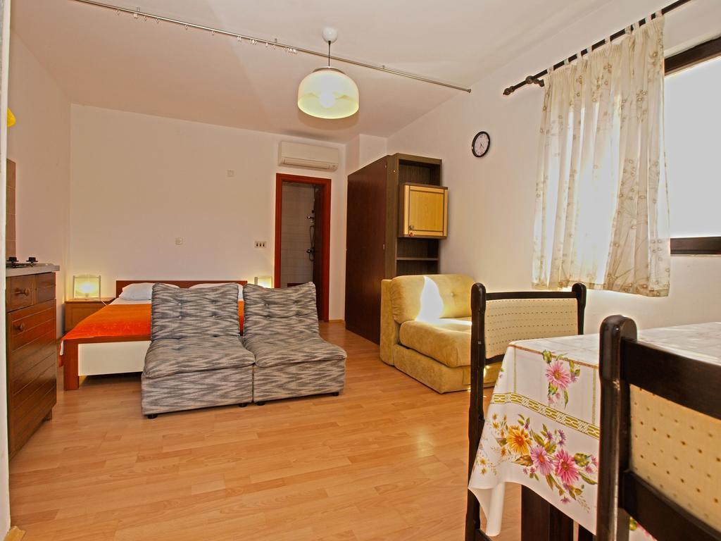 Apartments Antica Pula Ngoại thất bức ảnh