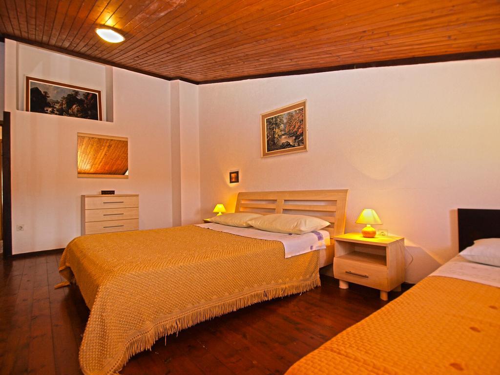 Apartments Antica Pula Ngoại thất bức ảnh