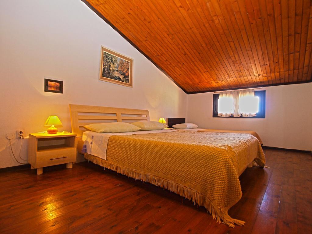 Apartments Antica Pula Ngoại thất bức ảnh